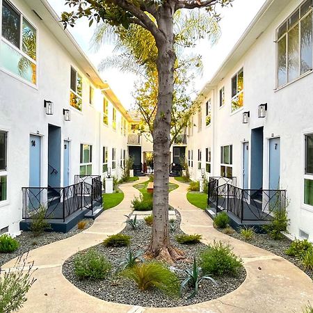 Hollywood/Thai Town Courtyard Apartment ロサンゼルス エクステリア 写真